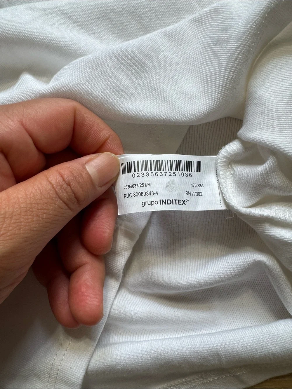 Zara White Short Sleeve Crewneck Tee - Picture 3 of 7